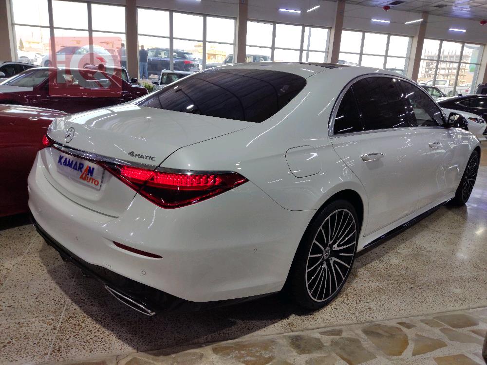Mercedes-Benz S-Class
